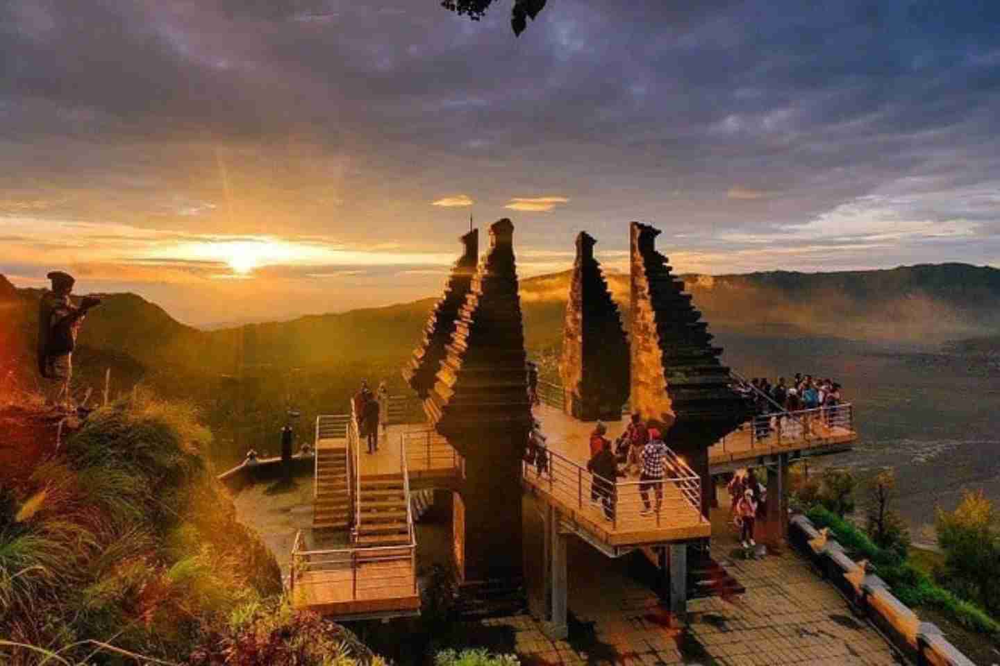 paket wisata bromo 4 hari 3 malam