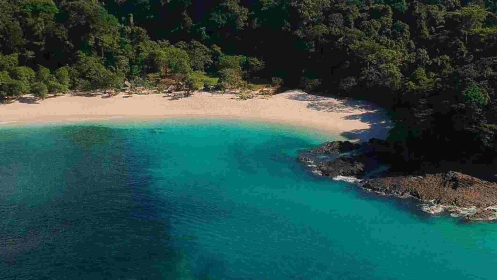 pulau bedil banyuwangi