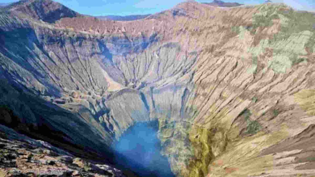 kawah gunung bromo