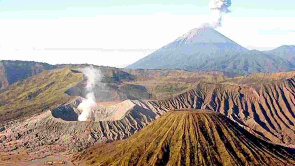 kawah gunung bromo