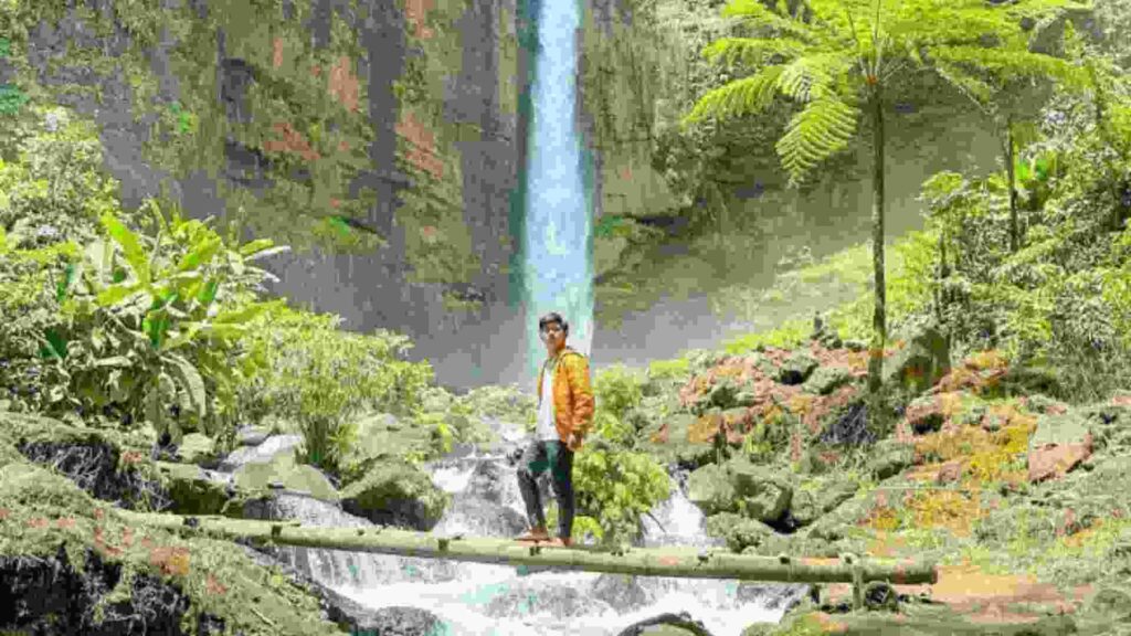 air terjun kapas biru