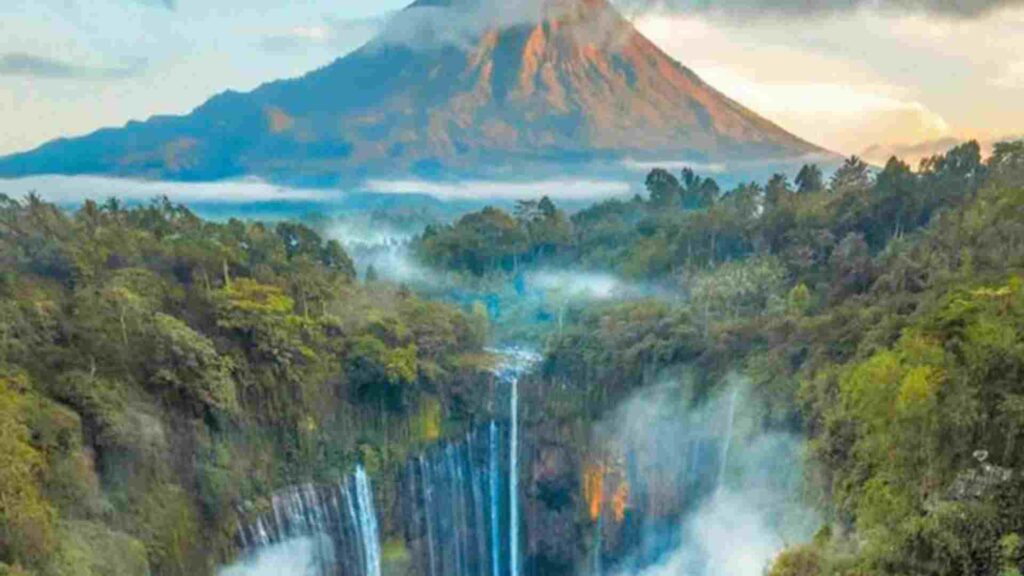 air terjun tumpak sewu