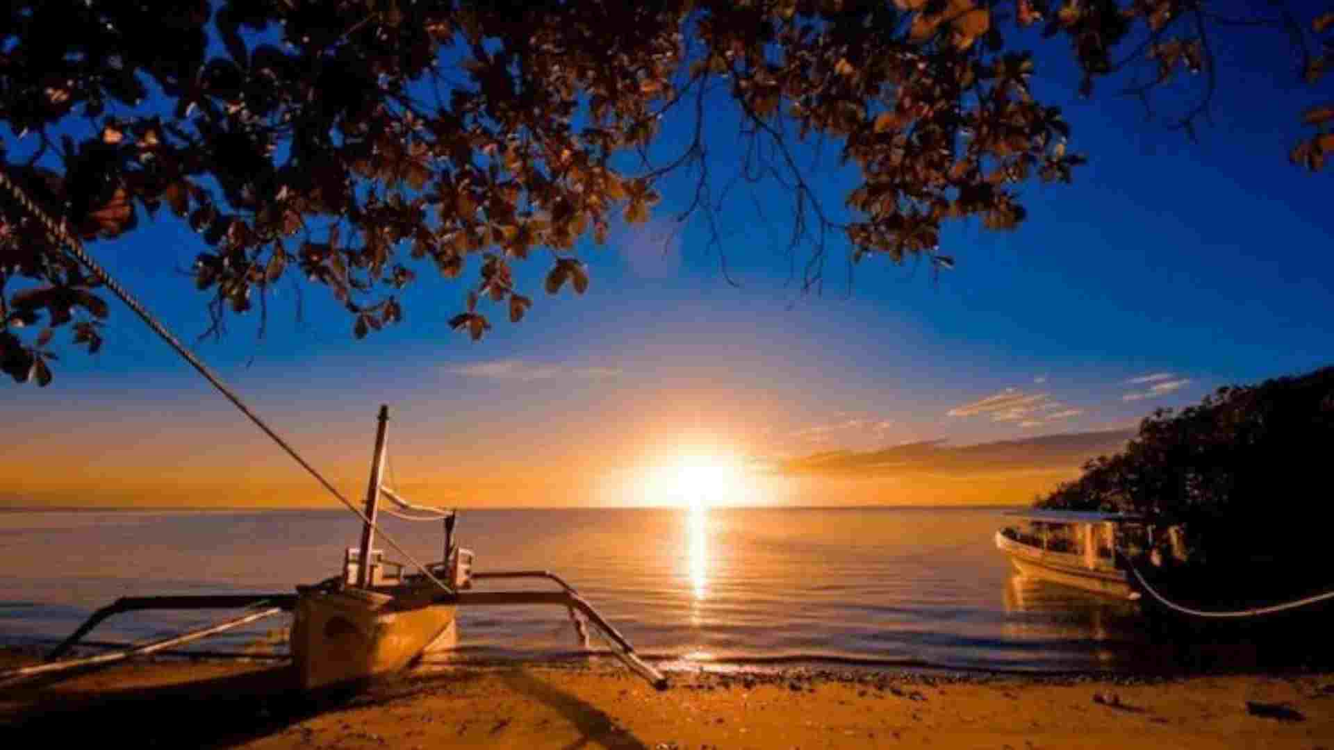 pantai bama baluran
