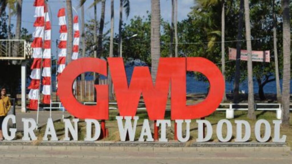 pantai grand watudodol banyuwangi