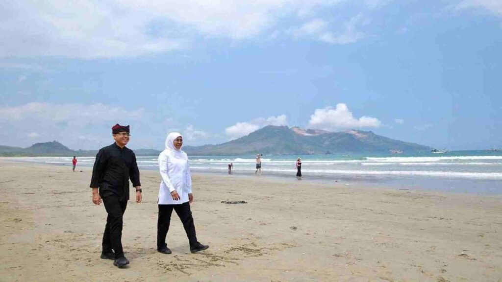 pantai mustika banyuwangi