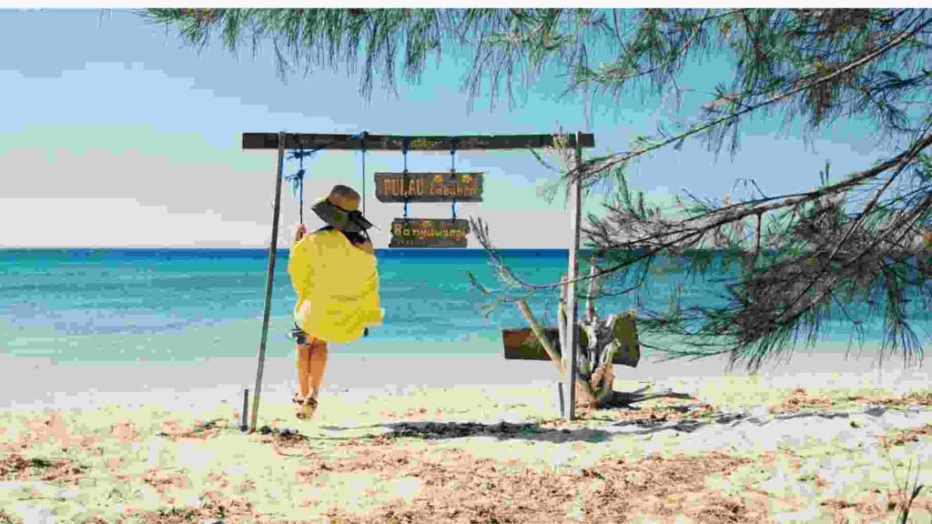 wisata pulau tabuhan