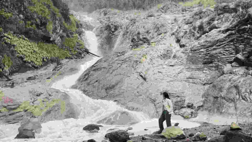 air terjun kalipait banyuwangi