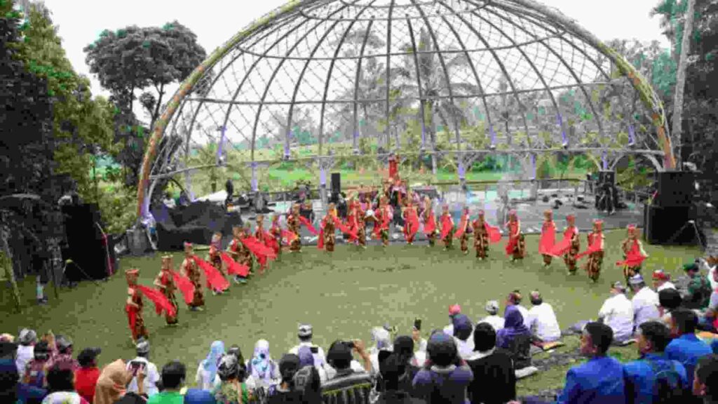 taman gandrung terakota banyuwangi