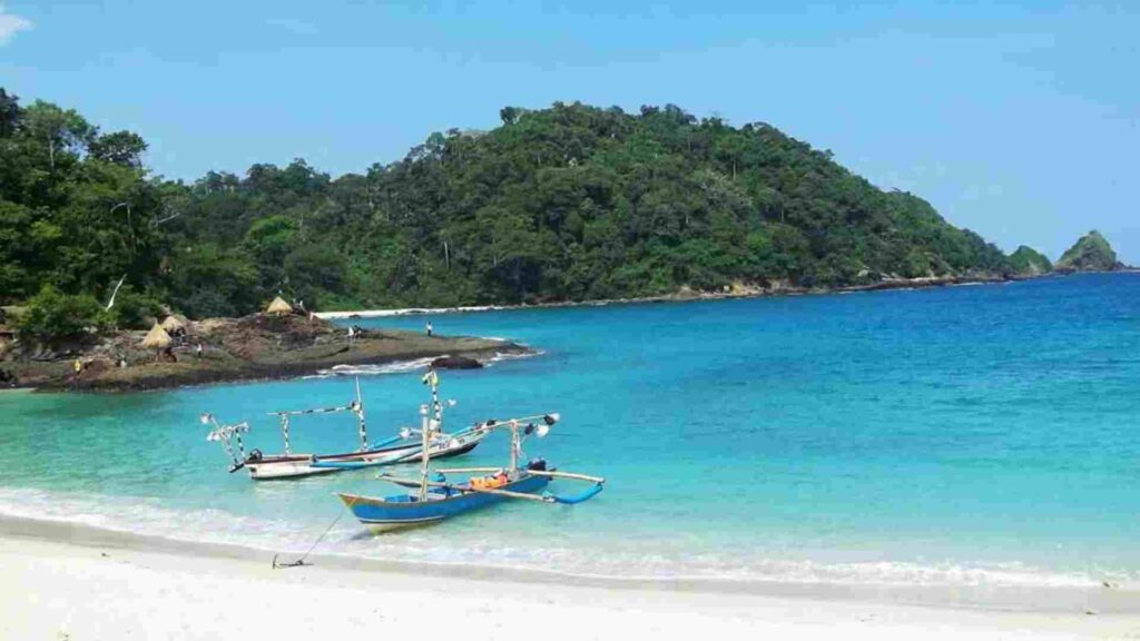 pantai wedi ireng banyuwangi