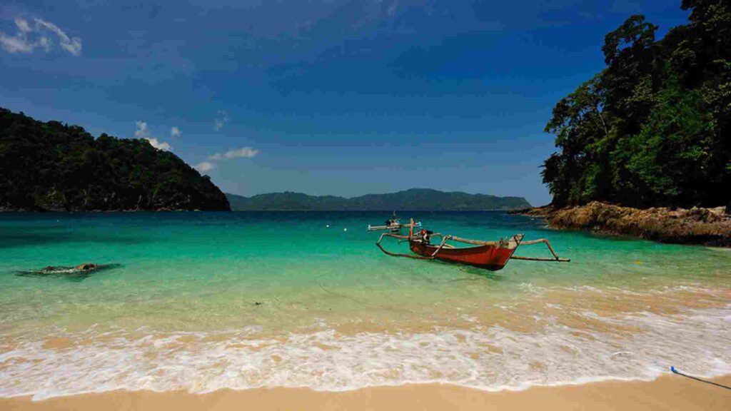 pantai green bay banyuwangi