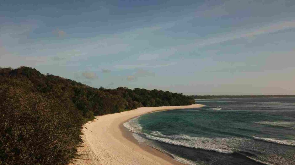 pantai parang ireng banyuwangi