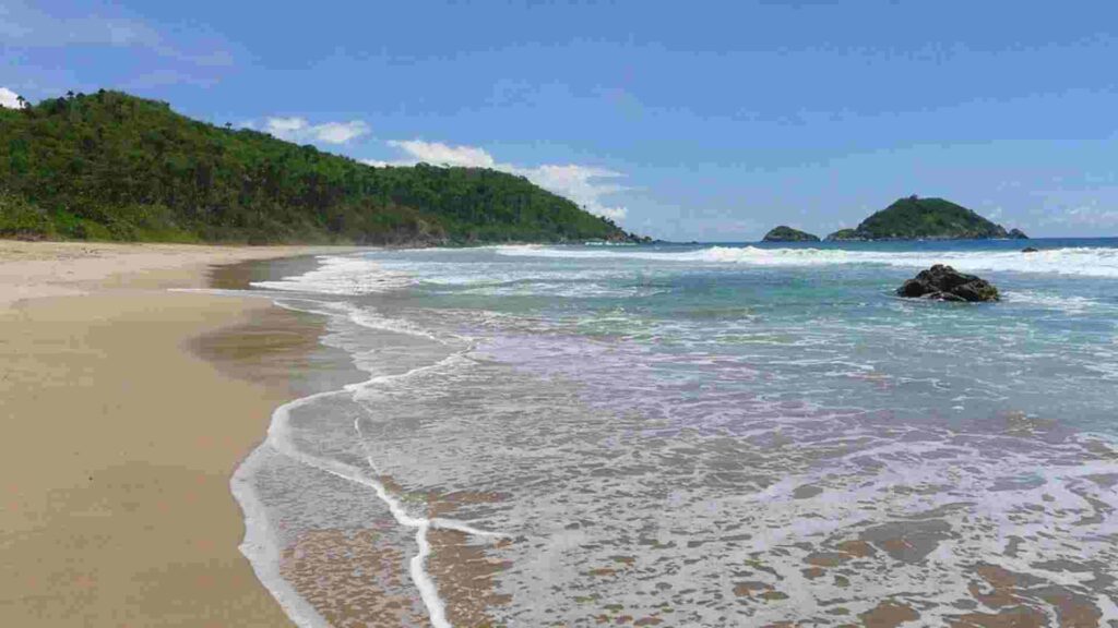pantai parang kursi banyuwangi