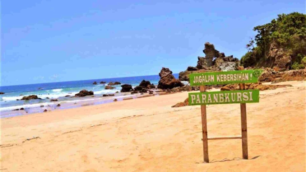 pantai parang kursi banyuwangi