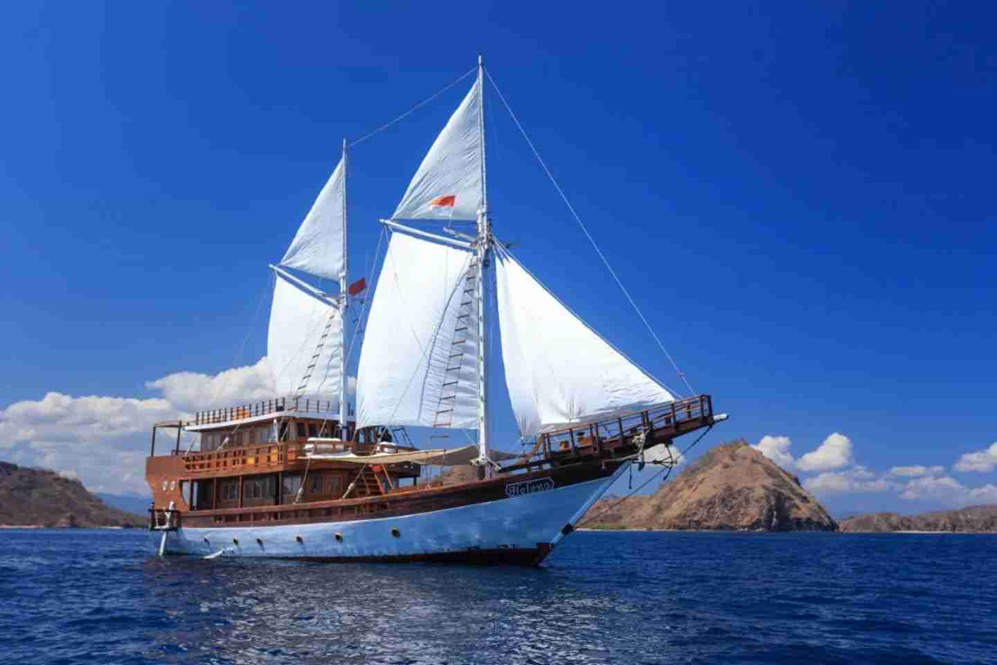 open trip lombok to komodo