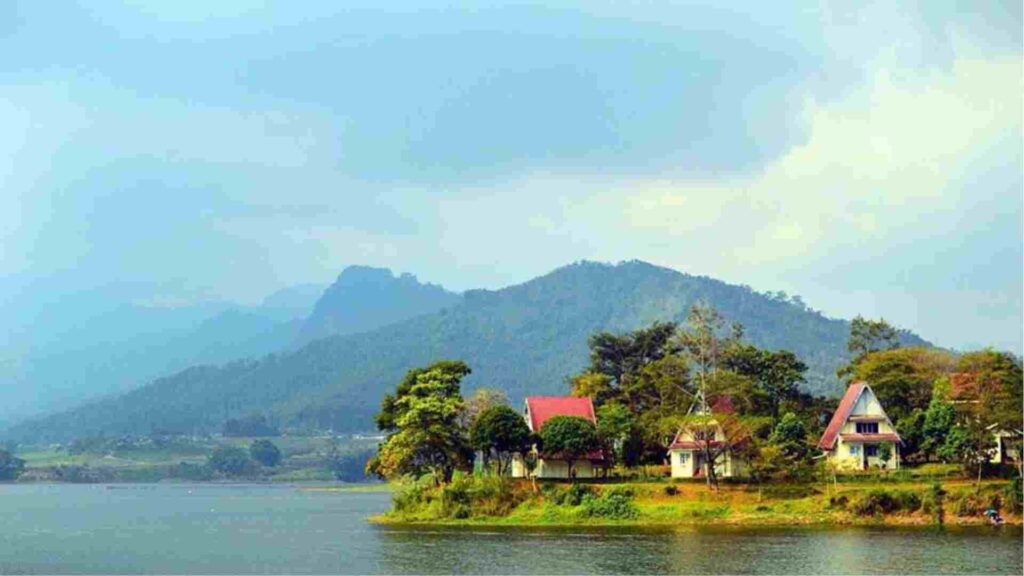 wisata waduk selorejo malang