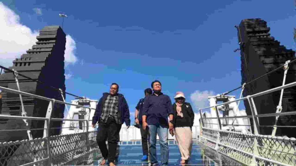 tour jembatan kaca bromo